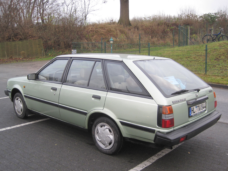 Nissan sunny traveller